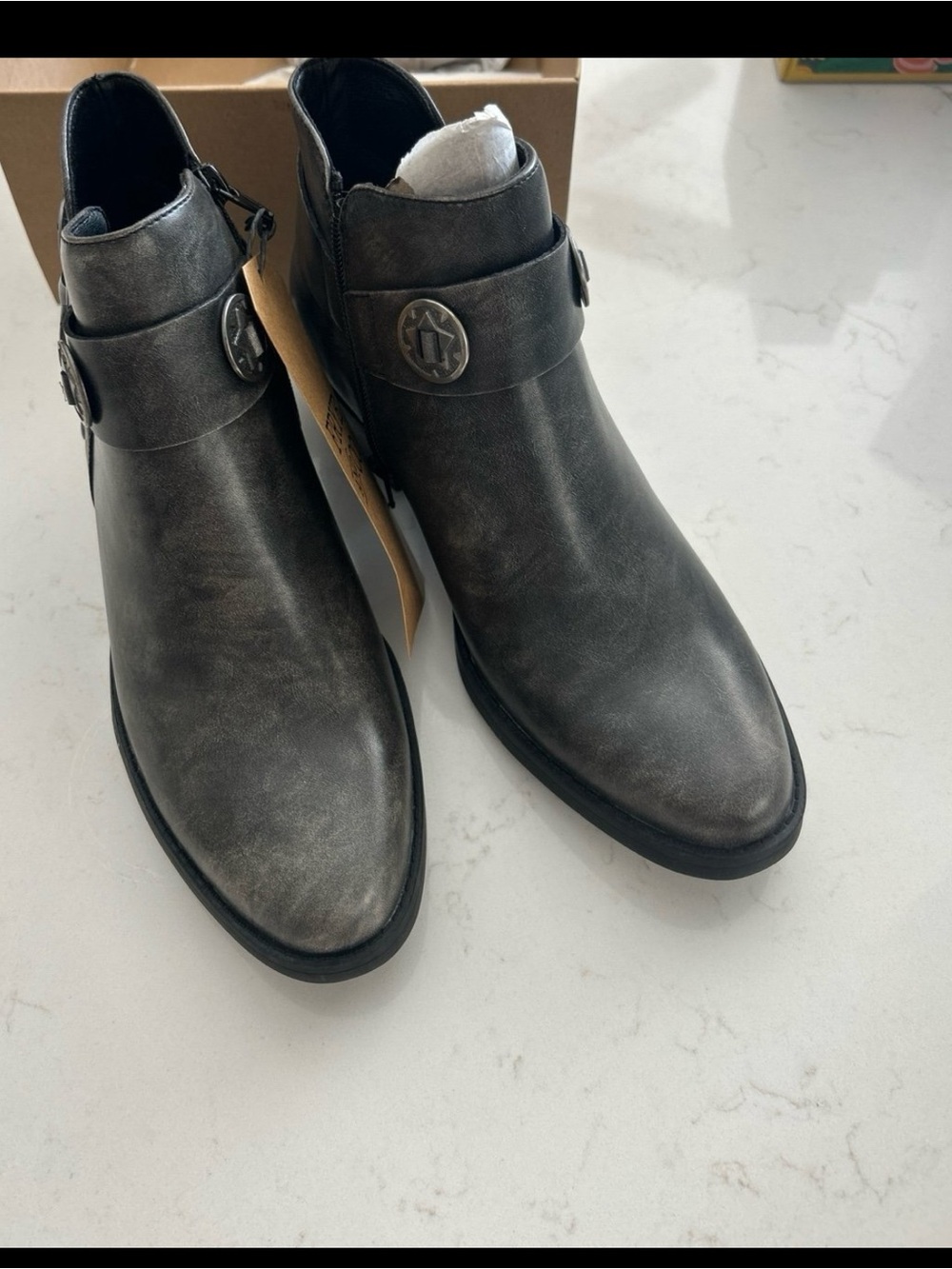 Frye & Co. boots, NWT size 8 1/2